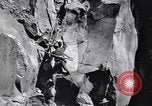 Standbild Italienische Bersaglieri Italien, 1915, aus Sekunde 54 historischem Filmmaterial Videoclip 65675028066
