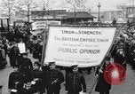 Immagine di British protesta affondamento del Lusitania Londra Inghilterra Regno Unito, 1915, secondo 9 filmato di repertorio 65675028067