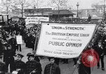 Immagine di British protesta affondamento del Lusitania Londra Inghilterra Regno Unito, 1915, secondo 11 filmato di repertorio 65675028067