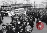 Immagine di British protesta affondamento del Lusitania Londra Inghilterra Regno Unito, 1915, secondo 19 filmato di repertorio 65675028067