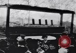 Immagine di British protesta affondamento del Lusitania Londra Inghilterra Regno Unito, 1915, secondo 26 filmato di repertorio 65675028067