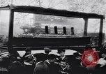Immagine di British protesta affondamento del Lusitania Londra Inghilterra Regno Unito, 1915, secondo 30 filmato di repertorio 65675028067
