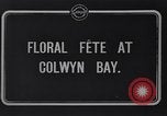 Standbild Frau auf Pferd Warenkorb Colwyn Bay Großbritannien, 1915, aus Sekunde 3 historischem Filmmaterial Videoclip 65675028068