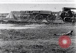 Standbild halten Artillerie Traktoren Frankreich, 1915, aus Sekunde 3 historischem Filmmaterial Videoclip 65675028069