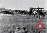 Standbild halten Artillerie Traktoren Frankreich, 1915, aus Sekunde 22 historischem Filmmaterial Videoclip 65675028069
