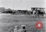 Standbild halten Artillerie Traktoren Frankreich, 1915, aus Sekunde 23 historischem Filmmaterial Videoclip 65675028069