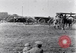 Standbild halten Artillerie Traktoren Frankreich, 1915, aus Sekunde 24 historischem Filmmaterial Videoclip 65675028069