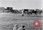 Standbild halten Artillerie Traktoren Frankreich, 1915, aus Sekunde 26 historischem Filmmaterial Videoclip 65675028069
