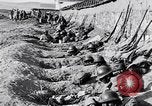 Standbild serbischen Regiment Die Balkan, 1916, aus Sekunde 30 historischem Filmmaterial Videoclip 65675028074