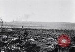 Standbild Batterie der Französischen 75 Feld Stückzahl Curlu Frankreich, 1915, aus Sekunde 27 historischem Filmmaterial Videoclip 65675028076