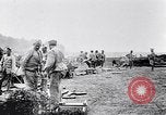 Standbild Batterie der Französischen 75 Feld Stückzahl Curlu Frankreich, 1915, aus Sekunde 40 historischem Filmmaterial Videoclip 65675028076