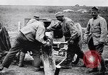 Standbild Batterie der Französischen 75 Feld Stückzahl Curlu Frankreich, 1915, aus Sekunde 48 historischem Filmmaterial Videoclip 65675028076