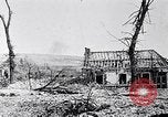 Standbild Batterie der Französischen 75 Feld Stückzahl Curlu Frankreich, 1915, aus Sekunde 60 historischem Filmmaterial Videoclip 65675028076