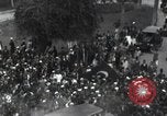 Standbild ägyptischen Publikum grüßt Saad Zaghlul Pascha aus dem Exil heimkehrenden Kairo Ägypten, 1921, aus Sekunde 7 historischem Filmmaterial Videoclip 65675028079