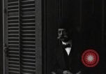 Standbild ägyptischen Publikum grüßt Saad Zaghlul Pascha aus dem Exil heimkehrenden Kairo Ägypten, 1921, aus Sekunde 39 historischem Filmmaterial Videoclip 65675028079