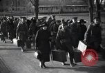 Immagine di Spose di guerra e i bambini Europa, 1919, secondo 3 filmato di repertorio 65675028081