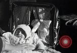 Immagine di Spose di guerra e i bambini Europa, 1919, secondo 23 filmato di repertorio 65675028081