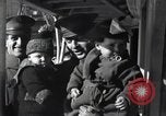 Immagine di Spose di guerra e i bambini Europa, 1919, secondo 31 filmato di repertorio 65675028081