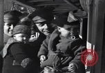 Immagine di Spose di guerra e i bambini Europa, 1919, secondo 32 filmato di repertorio 65675028081
