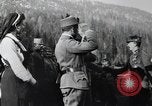 Standbild Kaiser Karl I Bewertungen Truppen Ersten Weltkrieg Österreich, 1918, aus Sekunde 13 historischem Filmmaterial Videoclip 65675028087