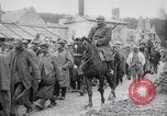 Standbild deutschen Kriegsgefangenen Frankreich, 1916, aus Sekunde 36 historischem Filmmaterial Videoclip 65675028095