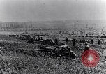Standbild britische Soldaten Frankreich, 1917, aus Sekunde 10 historischem Filmmaterial Videoclip 65675028103