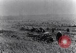 Standbild britische Soldaten Frankreich, 1917, aus Sekunde 18 historischem Filmmaterial Videoclip 65675028103