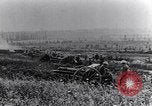 Standbild britische Soldaten Frankreich, 1917, aus Sekunde 39 historischem Filmmaterial Videoclip 65675028103