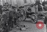 Standbild britische Soldaten Frankreich, 1917, aus Sekunde 44 historischem Filmmaterial Videoclip 65675028103