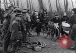 Standbild britische Soldaten Frankreich, 1917, aus Sekunde 48 historischem Filmmaterial Videoclip 65675028103