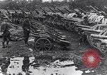 Standbild Deutsche Artillerie von den kanadischen Streitkräften gefangen genommen Western Front europäischen Theater, 1917, aus Sekunde 21 historischem Filmmaterial Videoclip 65675028105