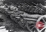 Standbild Deutsche Artillerie von den kanadischen Streitkräften gefangen genommen Western Front europäischen Theater, 1917, aus Sekunde 27 historischem Filmmaterial Videoclip 65675028105