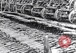 Standbild Deutsche Artillerie von den kanadischen Streitkräften gefangen genommen Western Front europäischen Theater, 1917, aus Sekunde 29 historischem Filmmaterial Videoclip 65675028105