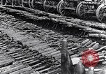 Standbild Deutsche Artillerie von den kanadischen Streitkräften gefangen genommen Western Front europäischen Theater, 1917, aus Sekunde 31 historischem Filmmaterial Videoclip 65675028105