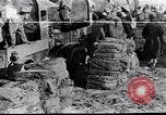 Standbild britische Soldaten Palästina Wüste, 1917, aus Sekunde 5 historischem Filmmaterial Videoclip 65675028109