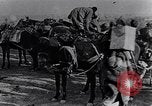 Standbild britische Soldaten Palästina Wüste, 1917, aus Sekunde 25 historischem Filmmaterial Videoclip 65675028109