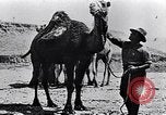 Standbild britische Soldaten Palästina Wüste, 1917, aus Sekunde 52 historischem Filmmaterial Videoclip 65675028109