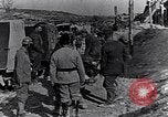 Image des ambulances de la Croix-Rouge l'Europe, 1918, de la seconde 6 séquences d'archives historiques vidéo 65675028115