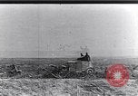 Image des ambulances de la Croix-Rouge l'Europe, 1918, de la seconde 45 séquences d'archives historiques vidéo 65675028115