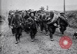 Image troupes britanniques et australiens France, 1916, de la seconde 9 séquences d'archives historiques vidéo 65675028120