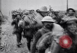 Image troupes britanniques et australiens France, 1916, de la seconde 16 séquences d'archives historiques vidéo 65675028120