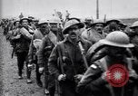 Image troupes britanniques et australiens France, 1916, de la seconde 25 séquences d'archives historiques vidéo 65675028120