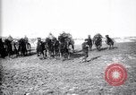 Image troupes britanniques et australiens France, 1916, de la seconde 62 séquences d'archives historiques vidéo 65675028120