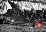 Standbild britischen bombardieren deutsche Leitung mit 8 Zoll Haubitzen Frankreich, 1916, aus Sekunde 23 historischem Filmmaterial Videoclip 65675028121