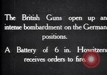 Standbild British gun Batterien in der Schlacht der Ancre Frankreich, 1916, aus Sekunde 4 historischem Filmmaterial Videoclip 65675028123