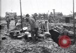 Standbild British gun Batterien in der Schlacht der Ancre Frankreich, 1916, aus Sekunde 18 historischem Filmmaterial Videoclip 65675028123