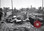 Standbild British gun Batterien in der Schlacht der Ancre Frankreich, 1916, aus Sekunde 21 historischem Filmmaterial Videoclip 65675028123