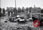 Standbild British gun Batterien in der Schlacht der Ancre Frankreich, 1916, aus Sekunde 25 historischem Filmmaterial Videoclip 65675028123