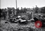 Standbild British gun Batterien in der Schlacht der Ancre Frankreich, 1916, aus Sekunde 29 historischem Filmmaterial Videoclip 65675028123