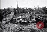Standbild British gun Batterien in der Schlacht der Ancre Frankreich, 1916, aus Sekunde 30 historischem Filmmaterial Videoclip 65675028123
